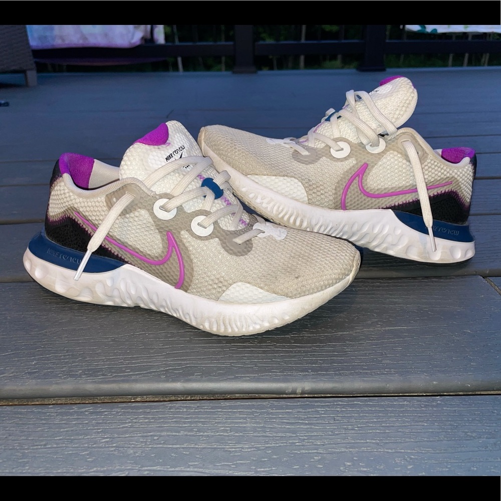 Nike Renew Sneakers